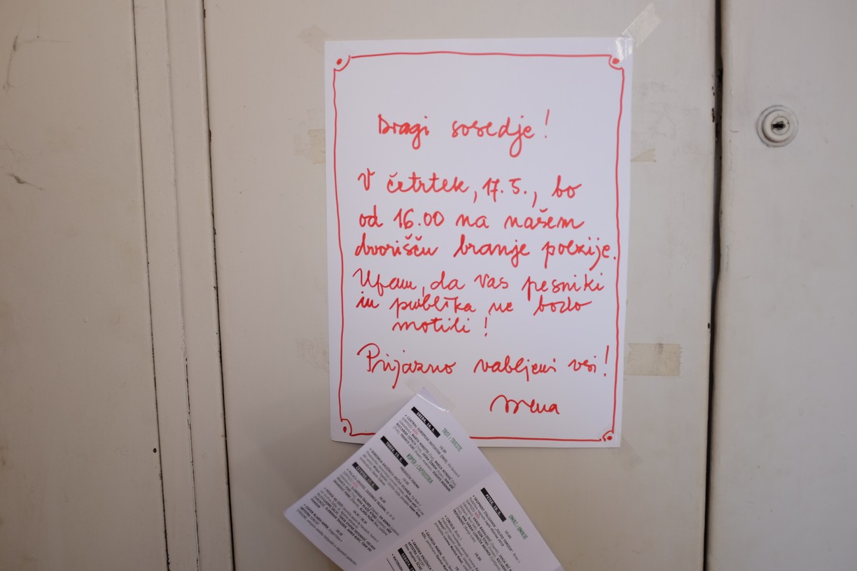 19. Forum Tomizza, Pesnik na cesti / Poeta in corso, dvorišče palače De Franceschi, Tumova 2, Koper / Capodistria, 17. 5. 2018 (foto Zaneto Paulin)