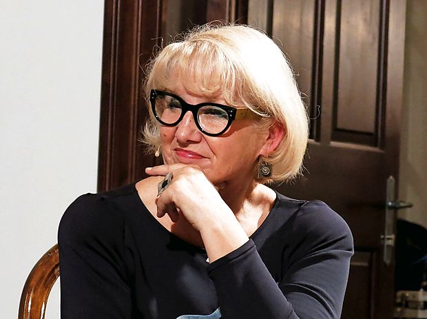 Urbič, Irena